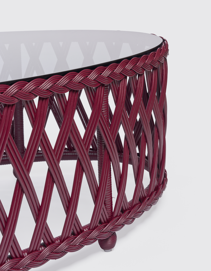 Embassy_coffeetable_aubergine_detail2_G6700