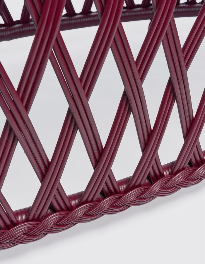 Embassy_coffeetable_aubergine_detail_G7280
