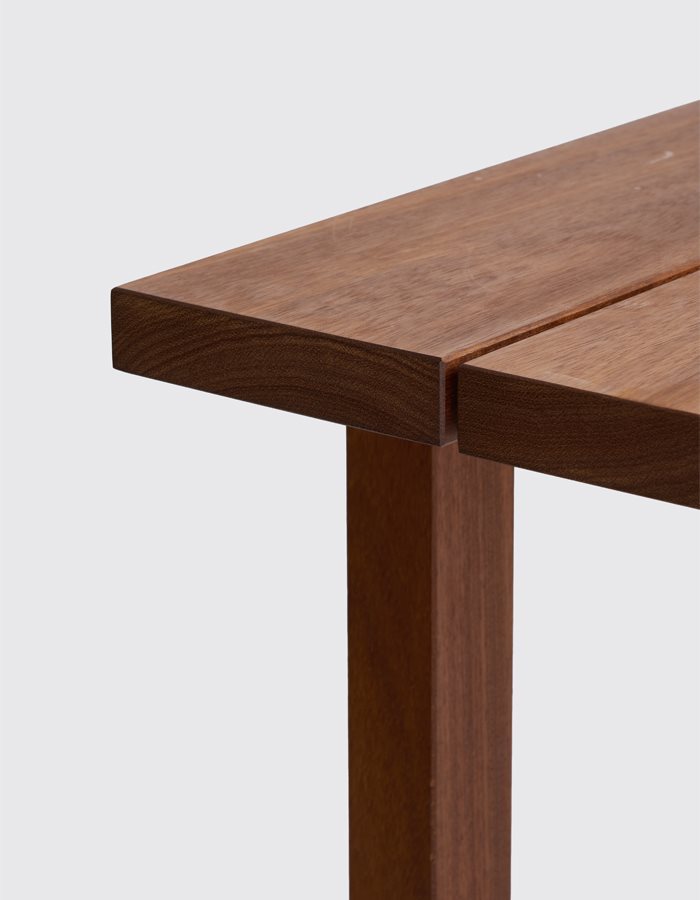 Maine_Consolle_Detail_01_G2081