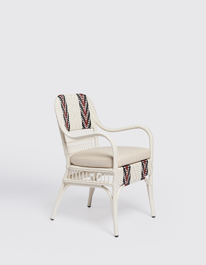 Sienna_dining_chair_out_alabastro_side_02_700(4)