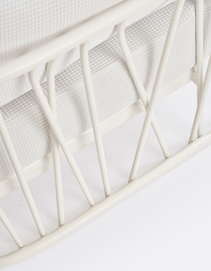 Traccia_ArmchairXL_Latte_Detail_02_700(2)