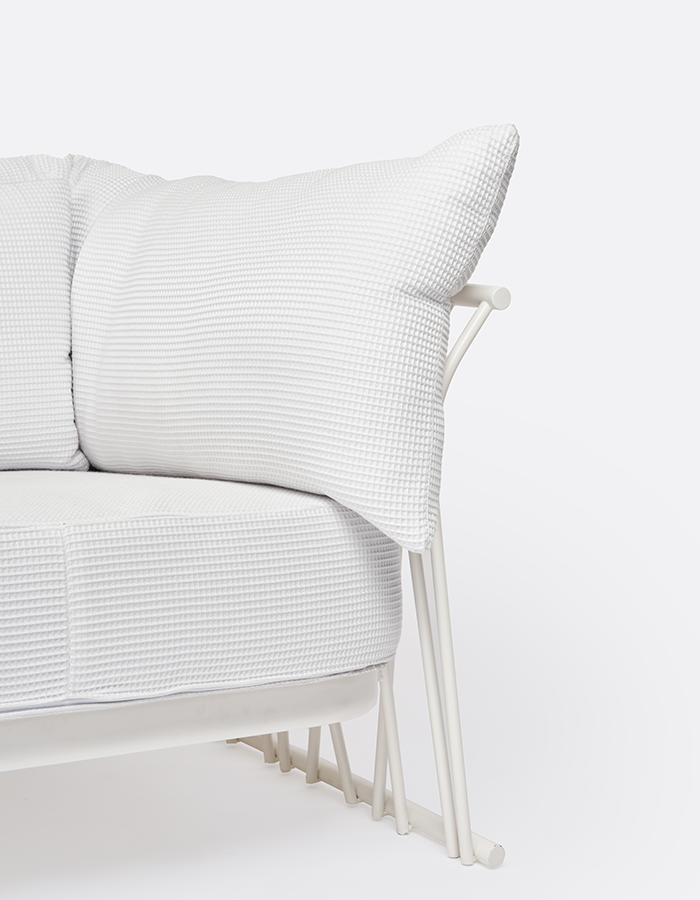 Traccia_ArmchairXL_Latte_Detail_03_700(2)