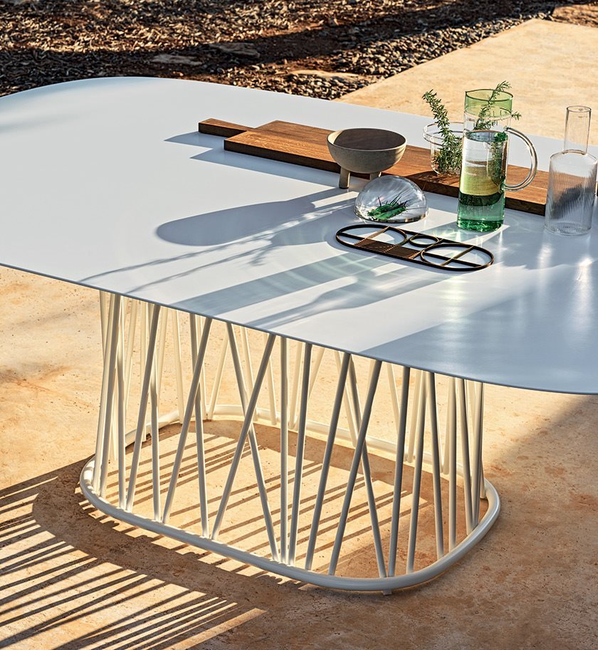 bonacina_outdoor_traccia-dining_out_preview